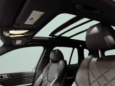 Used 2021 BMW X5 xDrive40i w/ Convenience Package image 25