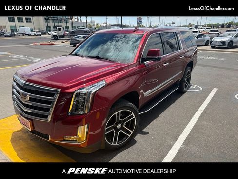 Used 2017 Cadillac Escalade ESV Luxury AWD/4WD image 1