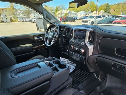 Certified 2022 GMC Sierra 3500 SLE w/ SLE Convenience Package AWD/4WD image 18