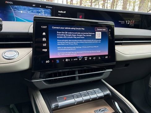 Used 2025 Lincoln Nautilus Reserve w/ Jet Appearance Package image 31