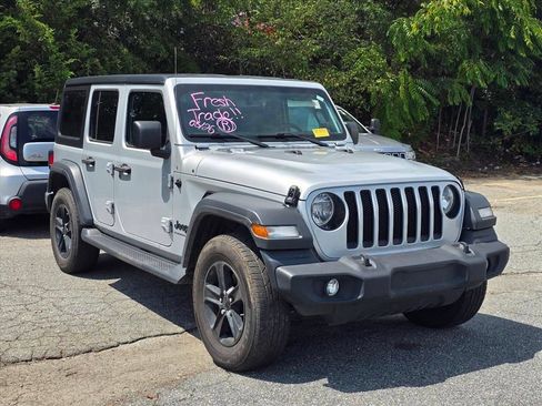 Used 2023 Jeep Wrangler Unlimited Sport AWD/4WD image 9
