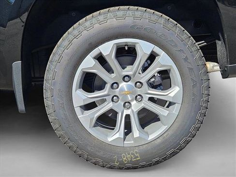 New 2026 Chevrolet Silverado 1500 LTZ w/ LTZ Premium Package image 10