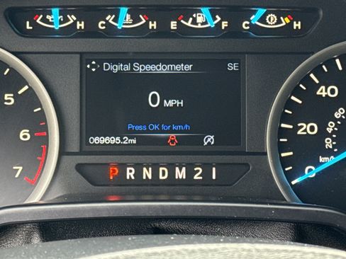 Used 2016 Ford F150 XLT w/ Equipment Group 302A Luxury image 12