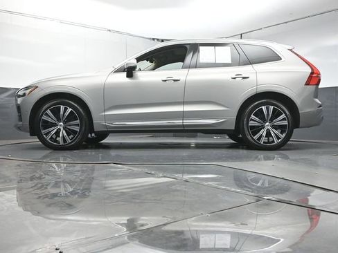 Used 2022 Volvo XC60 B5 Inscription w/ Advanced Package image 36