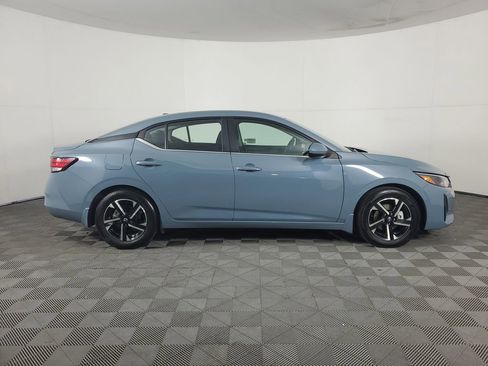 Used 2024 Nissan Sentra SV w/ All-Weather Package image 3