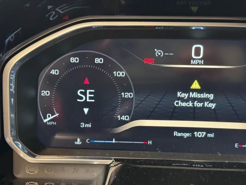 New 2026 GMC Sierra 1500 SLT w/ SLT Convenience Package image 32