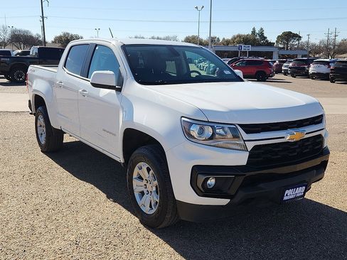 Used 2022 Chevrolet Colorado LT w/ Luxury Package image 4