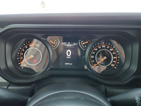 Used 2024 Jeep Wrangler Unlimited Sport AWD/4WD image 17