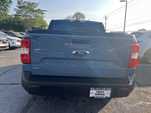Used 2023 Ford Maverick Lariat FWD image 4