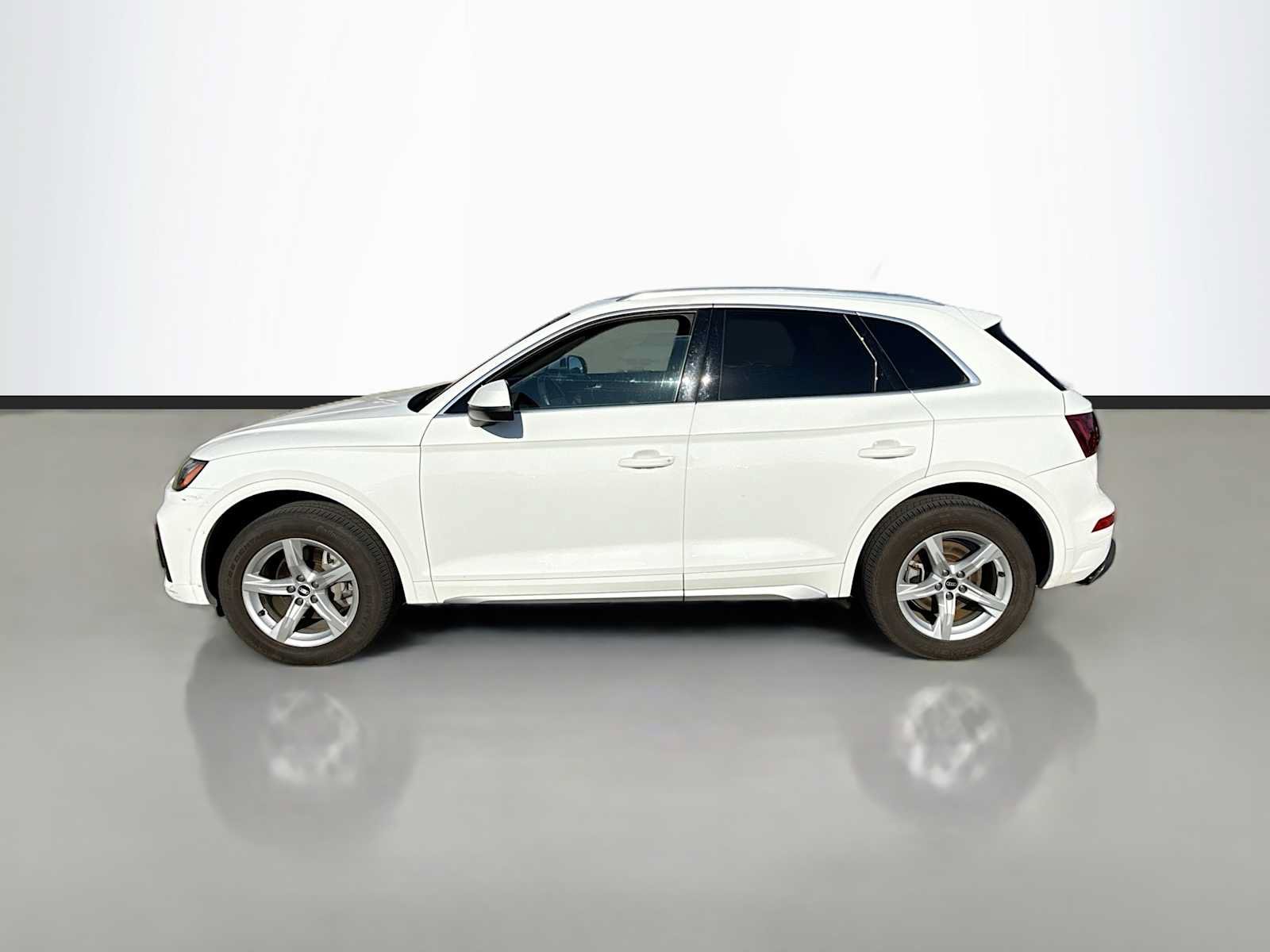 Used 2021 Audi Q5 2.0T Premium w/ Convenience Package AWD/4WD image 5