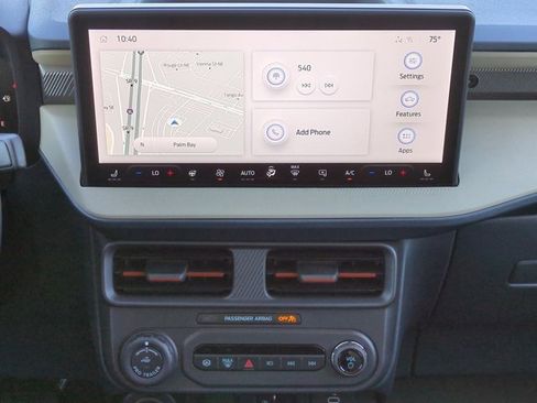 New 2026 Ford Maverick Lariat image 18