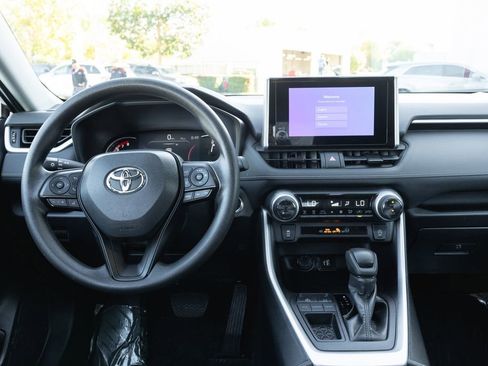 Certified 2024 Toyota RAV4 XLE image 28