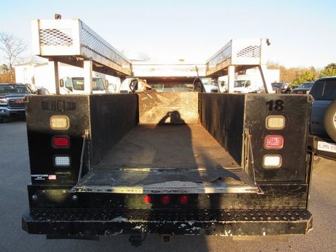 Used 2016 GMC Sierra 3500 Base w/ Sierra Convenience Package image 29