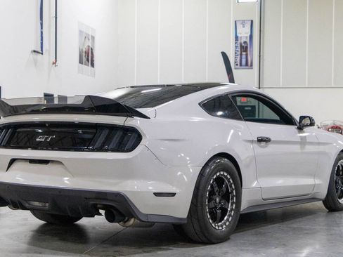 Used 2016 Ford Mustang GT RWD image 6