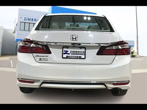 Used 2016 Honda Accord LX image 6