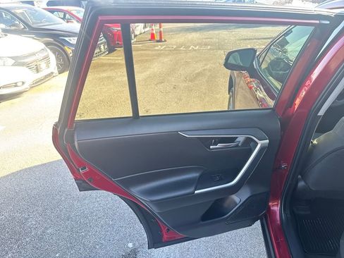 Used 2024 Toyota RAV4 XLE image 37