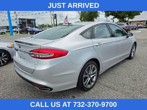 Used 2017 Ford Fusion SE w/ Equipment Group 201A FWD image 5