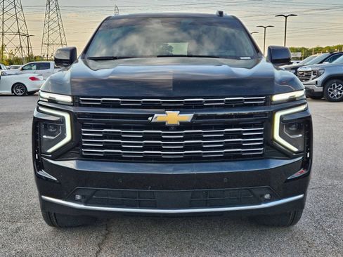 Used 2025 Chevrolet Tahoe High Country AWD/4WD image 9
