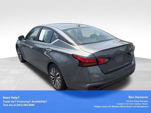 Used 2025 Nissan Altima 2.5 SV FWD image 6