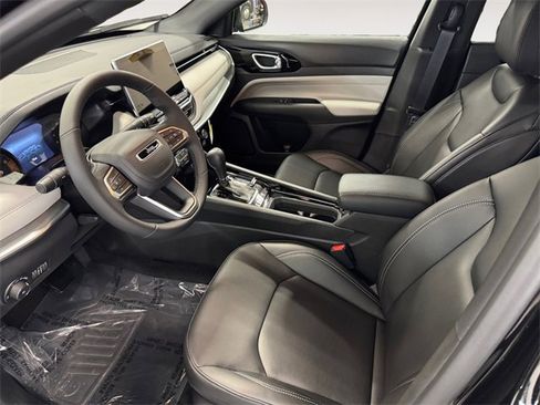 New 2026 Jeep Compass Limited image 9