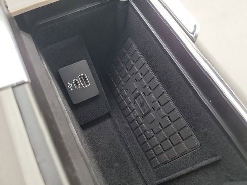 New 2025 Lincoln Navigator Reserve image 27