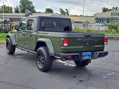 Used 2022 Jeep Gladiator Willys image 5