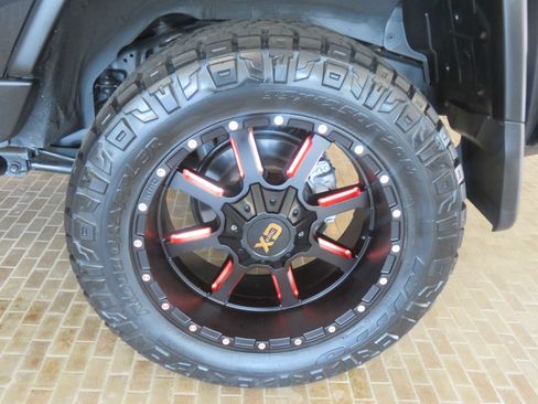Used 2014 Toyota FJ Cruiser 4WD w/ Upgrade Package image 9