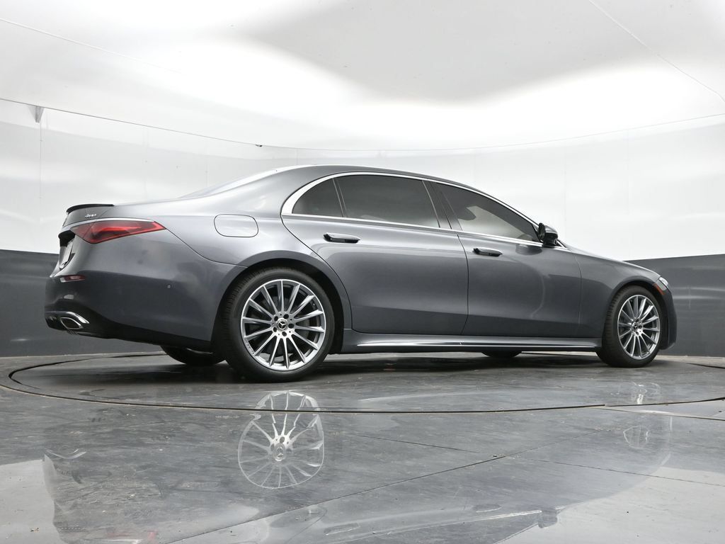 Used 2023 Mercedes-Benz S 580 4MATIC Sedan image 38