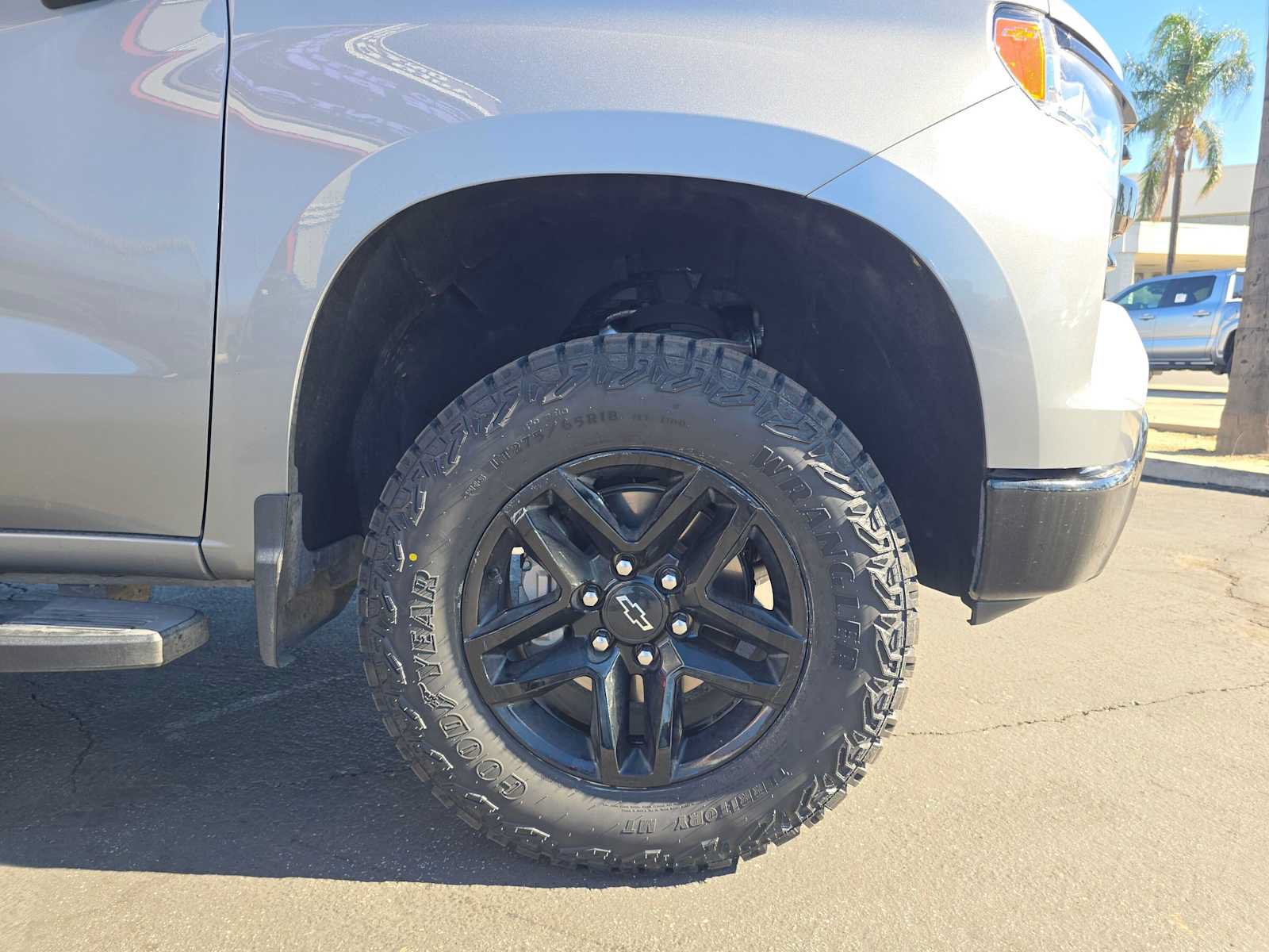 Used 2024 Chevrolet Silverado 1500 LT Trail Boss w/ Convenience Package II AWD/4WD image 9
