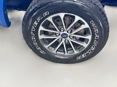 Used 2019 Ford F150 XLT w/ Equipment Group 302A Luxury AWD/4WD image 31
