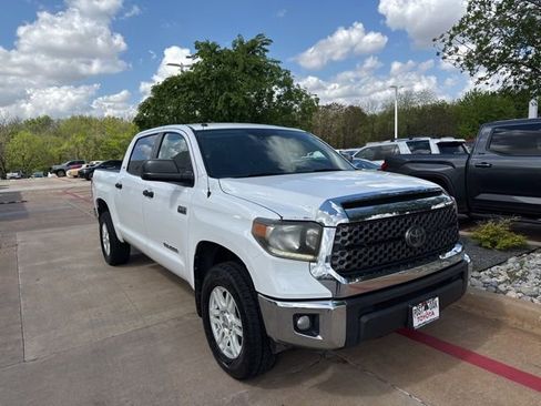 Used 2018 Toyota Tundra SR5 w/ SR5 Upgrade Package image 45