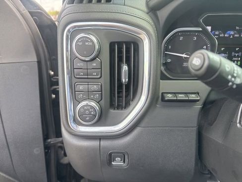 Used 2023 GMC Sierra 2500 Denali w/ Denali Black Diamond Edition image 14