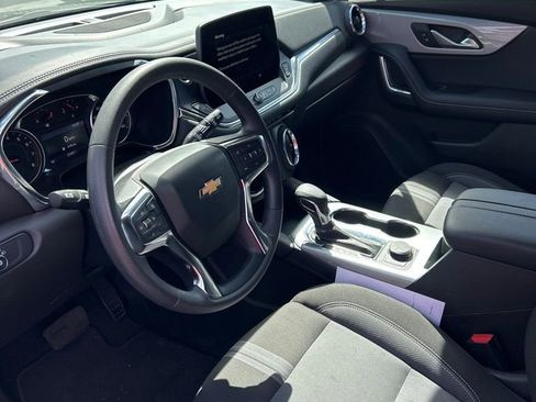 Used 2025 Chevrolet Blazer LT image 22