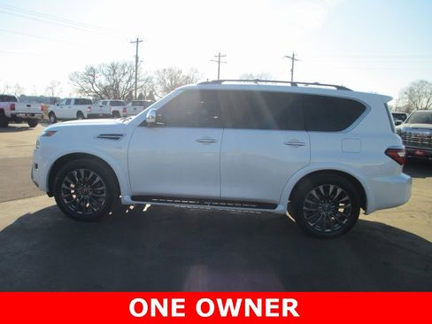 Used 2022 Nissan Armada Platinum w/ Captain's Chairs Package image 8