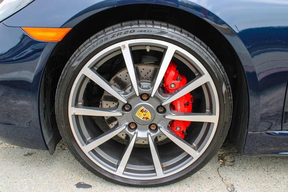 Used 2018 Porsche 718 Boxster S RWD image 14