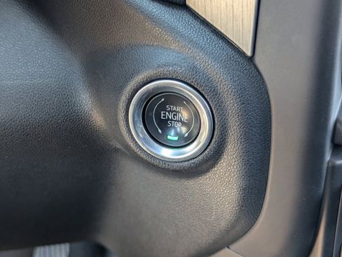 Used 2021 GMC Sierra 2500 Denali w/ Denali Ultimate Package image 32