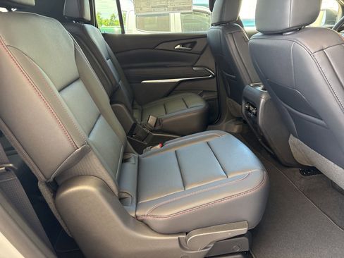 New 2026 Chevrolet Traverse Z71 w/ Driver Confidence Package AWD/4WD image 22