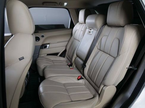 Used 2016 Land Rover Range Rover Sport HSE image 5