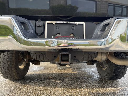 Used 2018 RAM 1500 Outdoorsman AWD/4WD image 23