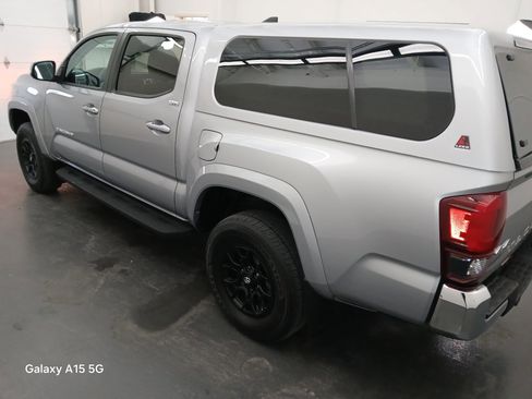 Used 2019 Toyota Tacoma SR5 image 4
