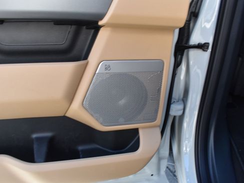 Used 2025 Ford F450 Lariat w/ FX4 Off-Road Package image 17