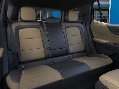 New 2026 Chevrolet Equinox ACTIV w/ Safety and Technology Package AWD/4WD image 19