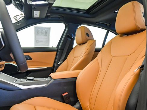 Used 2025 BMW 330i xDrive Sedan w/ Convenience Package image 19