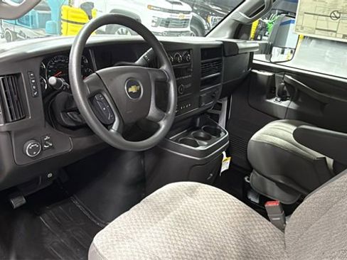 New 2025 Chevrolet Express 3500 w/ Power Convenience Package image 7