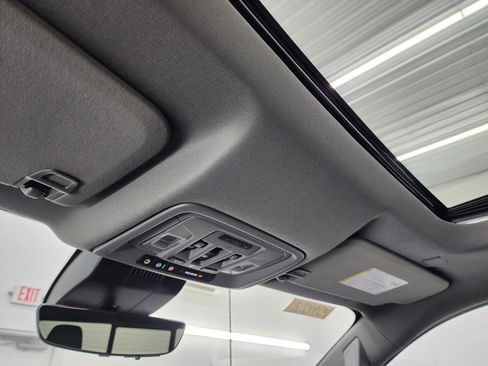 Used 2024 GMC Sierra 2500 Denali w/ Denali Reserve Package image 13