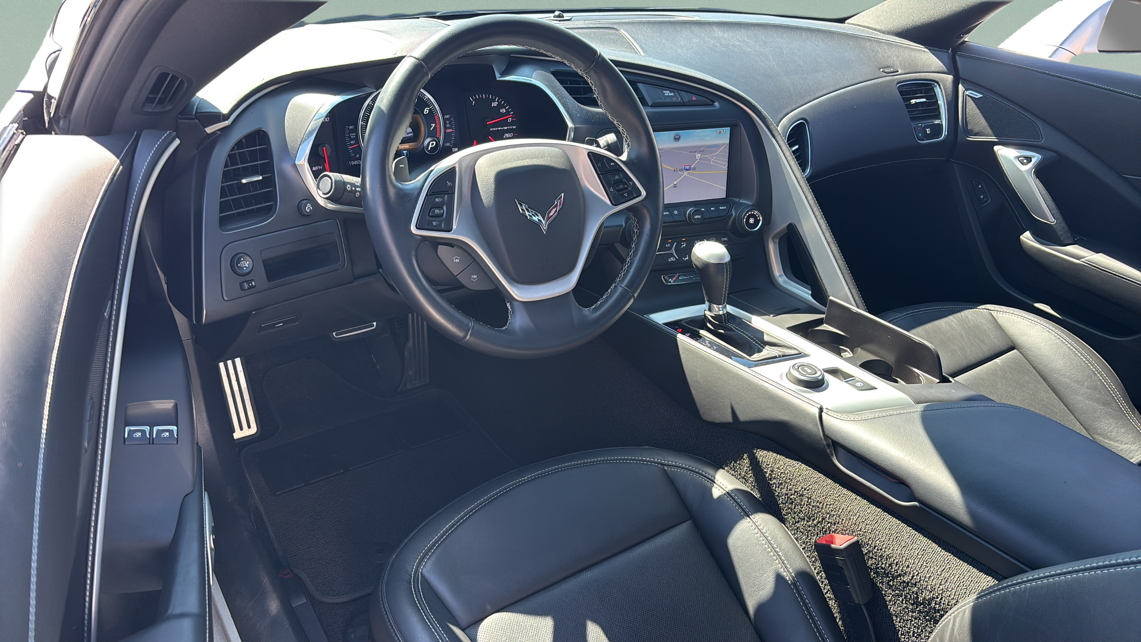 Used 2014 Chevrolet Corvette Stingray Coupe w/ Battery Protection Package RWD image 11
