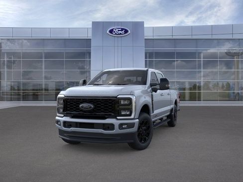 New 2026 Ford F250 Lariat w/ Black Appearance Package AWD/4WD image 2