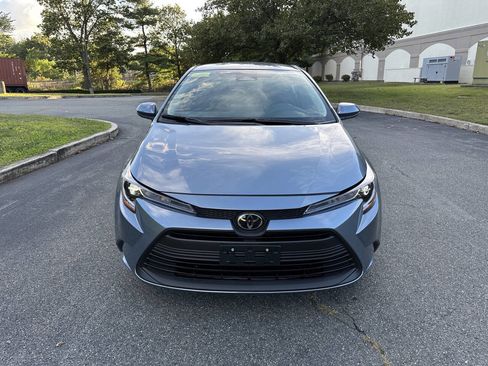 Used 2025 Toyota Corolla LE image 15