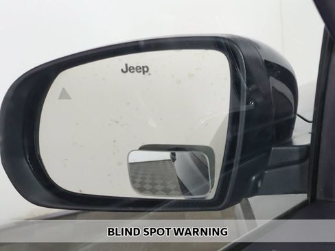 Used 2022 Jeep Compass Limited AWD/4WD image 4