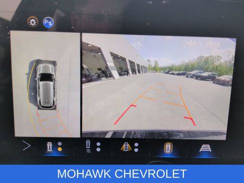 Certified 2025 Chevrolet Equinox LT w/ Safety and Technology Package AWD/4WD image 16